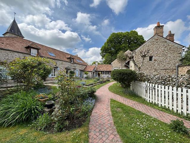Vente Propriété 9 pièces 280 m2 Saint Fargeau Ponthierry