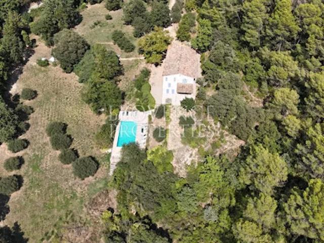 Vente Propriété 9 pièces 330 m2 Lorgues
