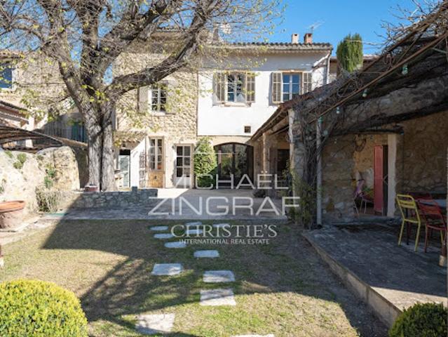 Vente Propriété 9 pièces 340 m2 Alleins