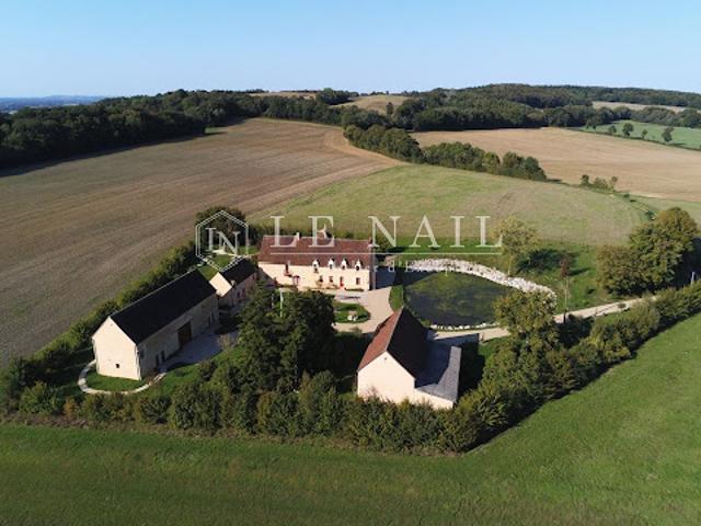 Vente Propriété 9 pièces 410 m2 Bellême