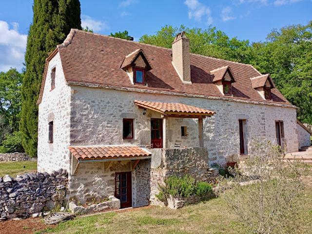 Vente Propriété 9 pièces Figeac