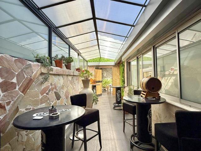 Vente Restaurant 247 m²