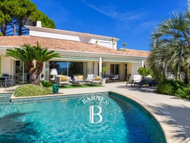 Vente Sanary quartier résidentiel villa piscine