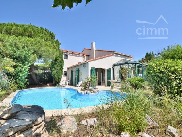 VENTE SAINT CYPRIEN PLAGE BELLE VILLA 4 FACES PISCINE 6 PIECES 66750 PYRENEES ORIENTALES REGION OCCITANIE