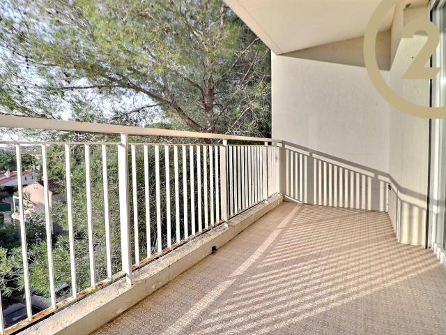 VENTE SAINT RAPHAËL BAS DE VALESCURE APPARTEMENT 3 PIECES DE 61.30M2 AVEC CAVE