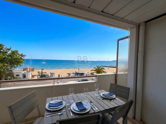 Vente Studio avec coin nuit Fréjus Paage vue mer imprenable