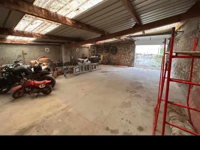 Vente Surface diverse 140 m²