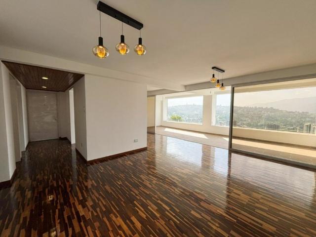 Venvendo apartamento 180m2 Terrazas de Santa Inés 1034