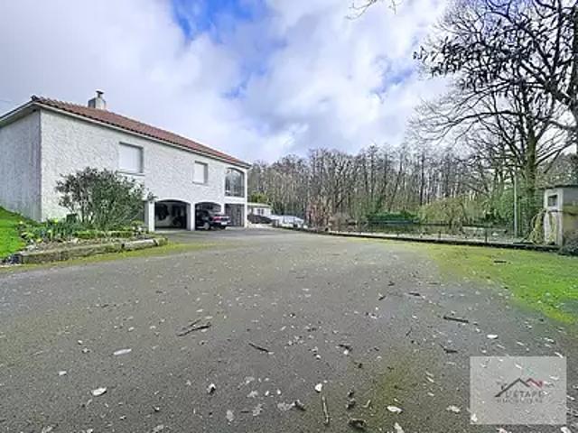 Venansault 85190 Achat / Vente maison 6 pièces t6 au dernier étage piscine