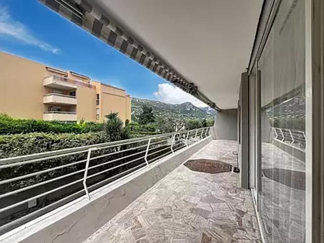 Vence 06140 Achat / Vente appartement 2 pièces t2 terrasse cave