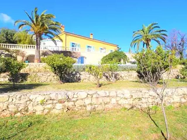 Vence 06140 Achat / Vente maison 7 pièces t7 piscine