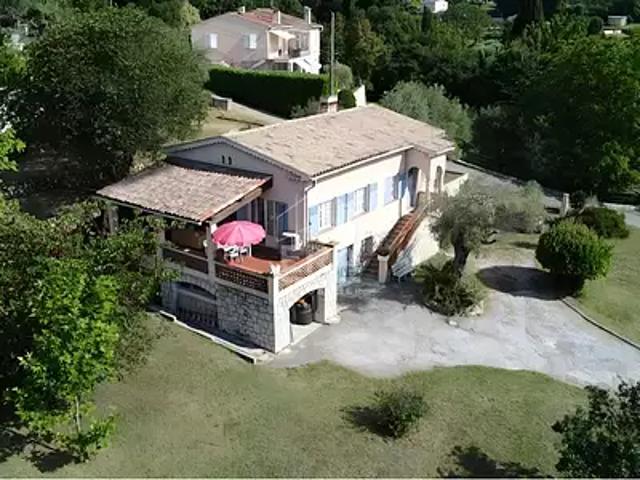 Vence 06140 Achat / Vente maison 4 pièces t4 au dernier étage