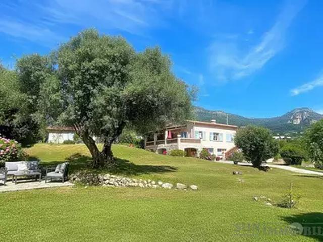 Vence 06140 Achat / Vente maison 4 pièces t4 terrasse parking
