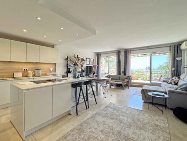 Vence 2 pièces de 69,2 m2, terrasses de 22 m2 Vue mer