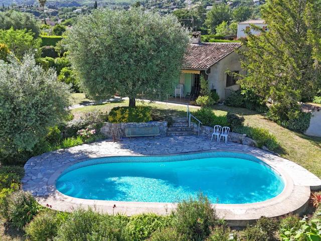 Vence Villa de 208 m2 avec Piscine et Magnifique Jardin 207m² Vence
