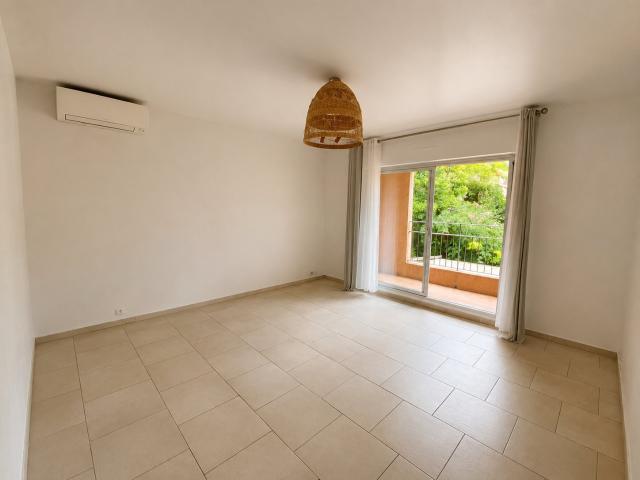 VENCE App. 3P avec Garage & Cave, proche Centre Ville