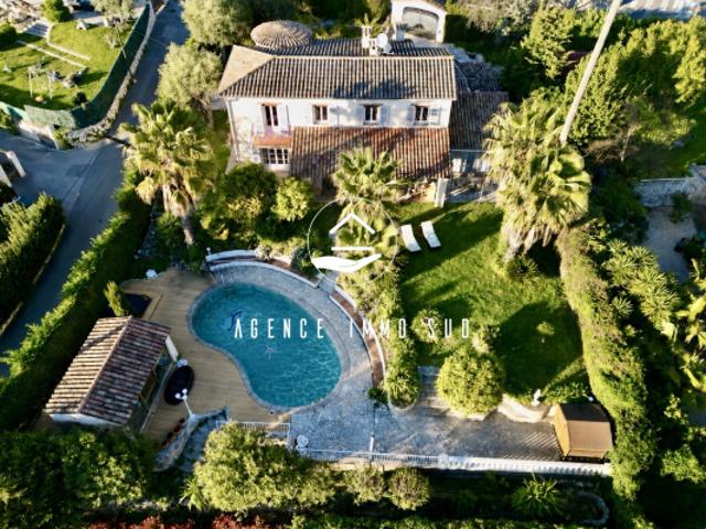 VENCE SUD Villa 6 pièces 230 m2