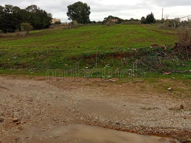 Vend appartement à Aquouass Briech. Surface de 6000 m²