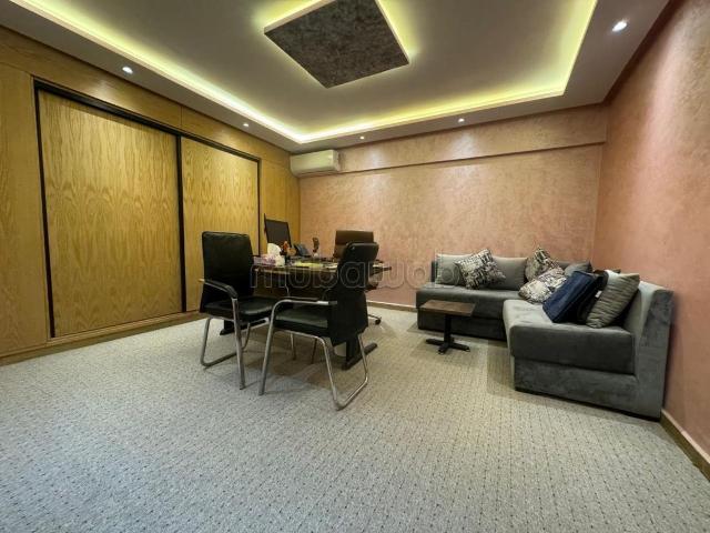 Vend appartement à Hivernage. 3 pièces. Meublé