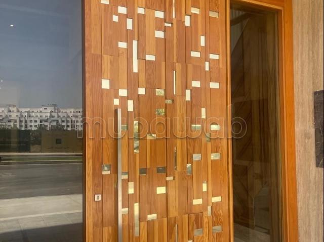 Vend appartement à Mesnana. Surface de 67 m². Porte blindée, antenne parabolique