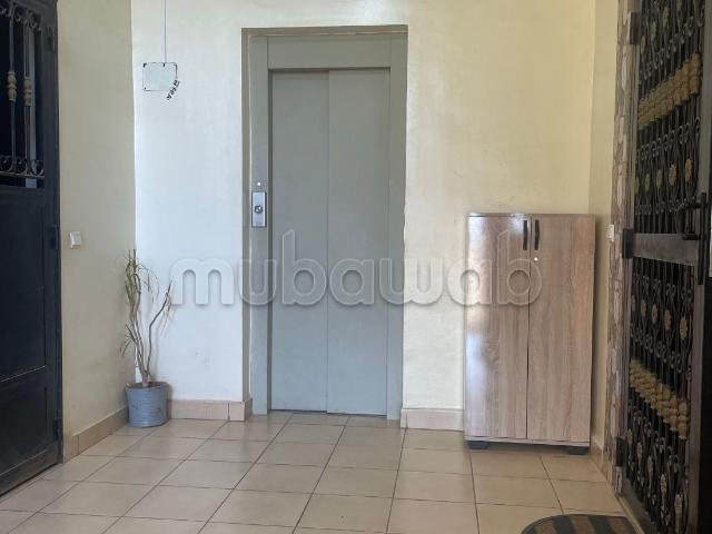 Vend appartement à Tassila Surface de 60 m². Antenne parabolique et sécurité