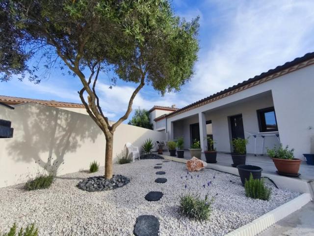Vend villa T5 avec Garage et piscine