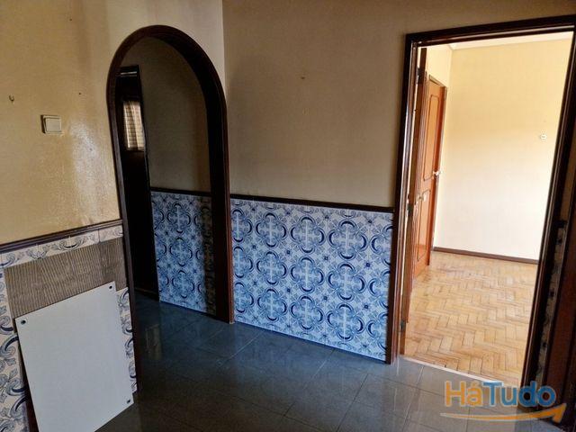 Venda Apartamento T2 | 26084080546