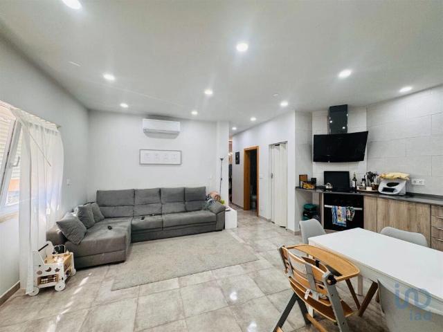 Venda apartamento Almada