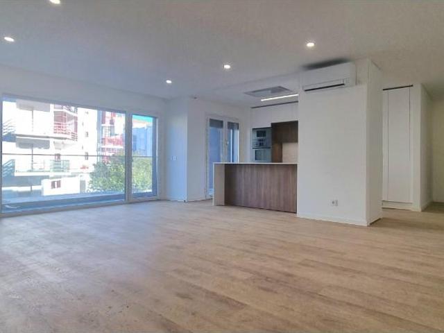 Venda apartamentos novos T1 a T4 prédio novo Santo Antón. 63m² Costa Da Caparica