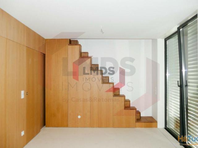 Venda de Apartamento T0+1 Duplex Novo à Casa de Saúde da Boavista | 26073703925