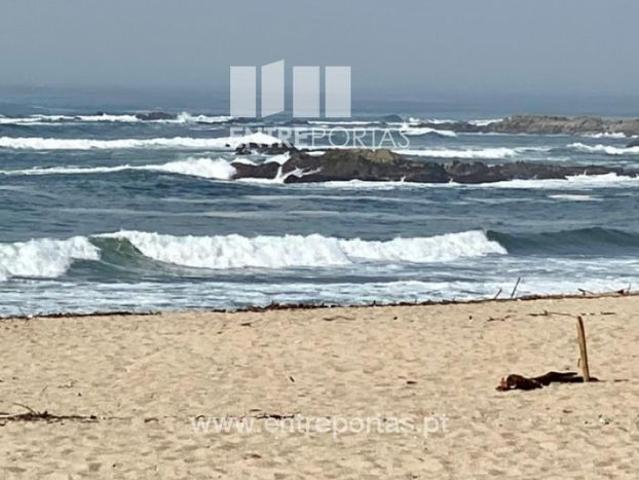Venda de Apartamento T2 em frente praia na Pvoa de Varzim