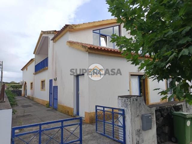 Venda de Apartamento T2 na Calheta, Ilha de São Jorge, Açores