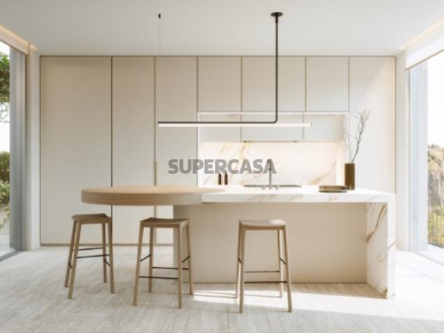 VENDA DE APARTAMENTO T4 +1 DE LUXO, COM ÁREA TOTAL DE 608M2, COM PISCINA