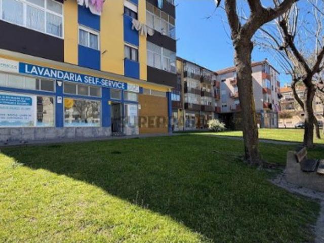 Venda de Loja com Rendimento na Baixa da Banheira Moita