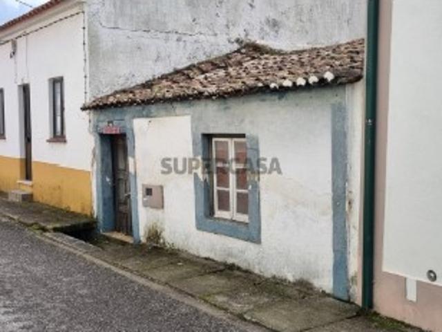 Venda de moradia para reabilitação Vale de Gaviões, Margem, Gavião