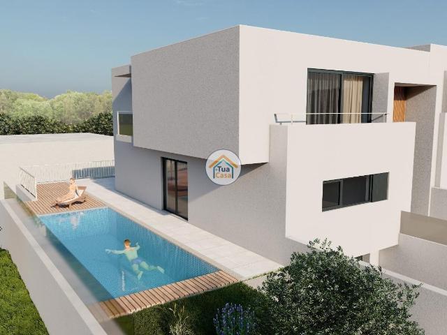 Venda de Moradia T3 em Rio Covo Santa Eulália, Barcelos, com a área de 216,56 m2