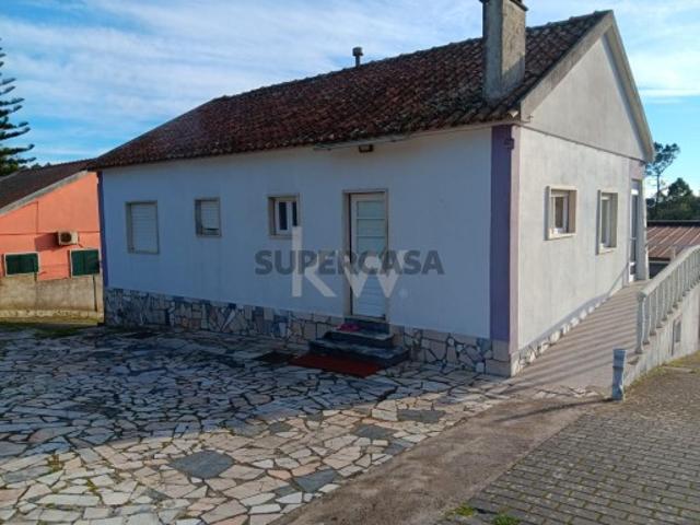 ? Venda de propriedade completa Moradia isolada, Terreno com 2000m2 e armazém industrial em Mafra