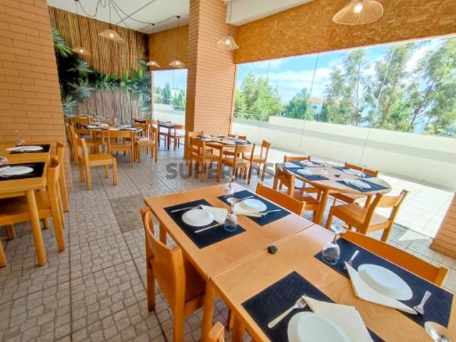 Venda de Restaurante Totalmente Equipado na Avenida 25 de Abril