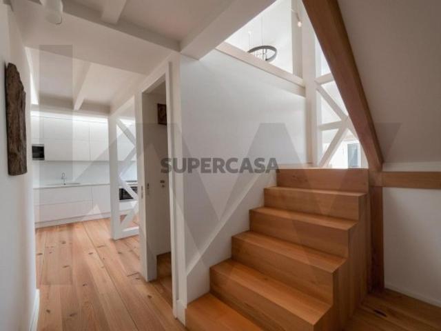 Venda Exclusivo Penthouse T4 Chiado