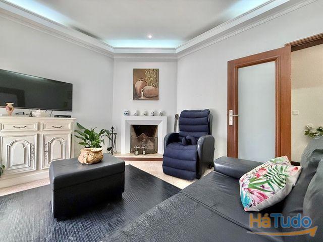 Venda Moradia T4 | 26084081197