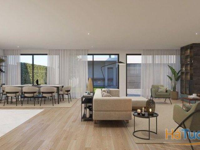 Venda Moradia T3 | 26074085037