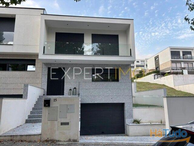 Venda Moradia T3 | 26084088025