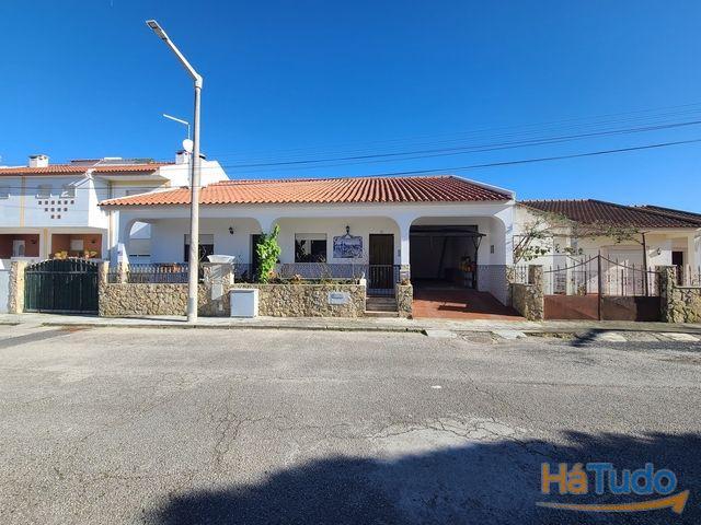 Venda Moradia T3 | 26084080988