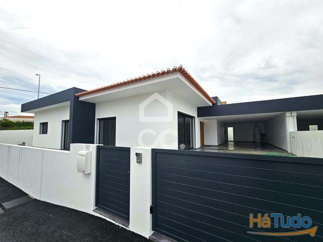 Venda Moradia T3 | 26084093285