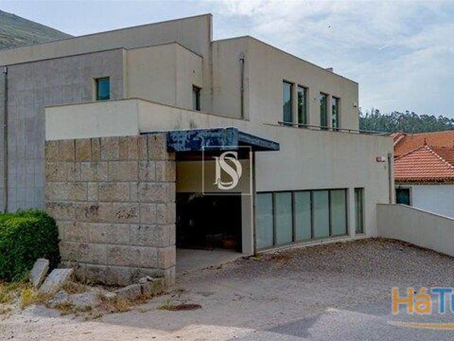 Venda Moradia | 26084094447