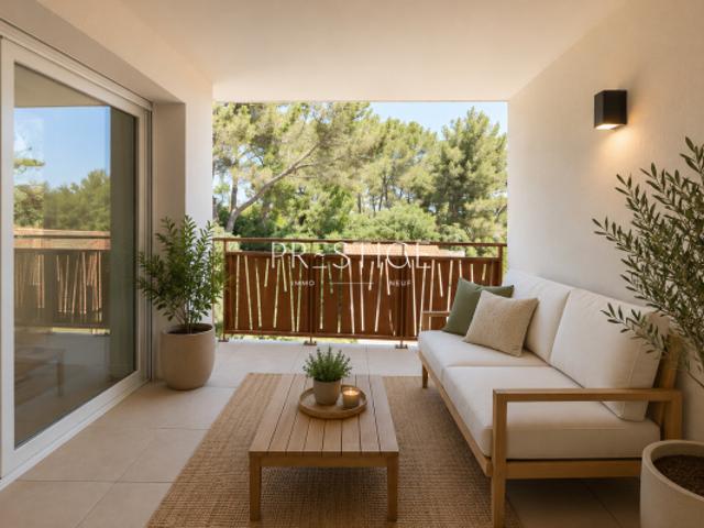 VENDARGUES Appartement 3 pièces en dernier étage avec terr