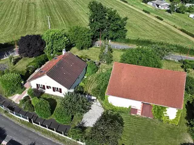 Vendat 03110 Achat / Vente maison 6 pièces t6 au dernier étage