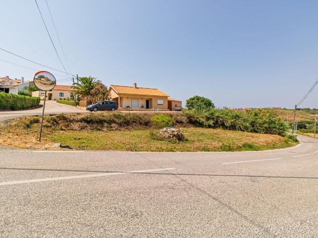 Vende Terreno Ericeira 18 km, A Casa das Casas