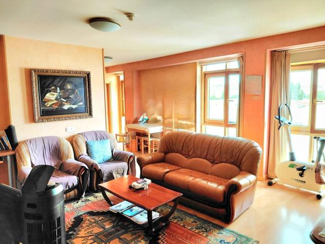vende vivienda TUTELADA en la zona de Adurtza