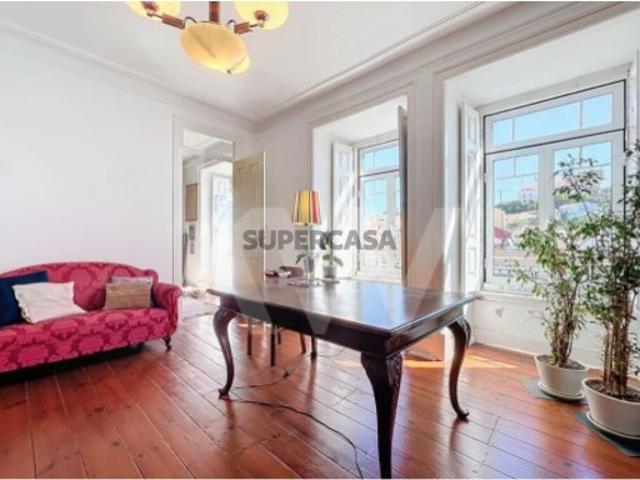 VENDE APARTAMENTO 7 ASSOALHADAS MORAIS SOARES PENHA DE FRANÇA / ARROIOS